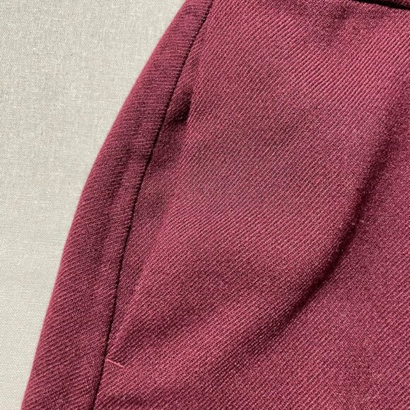 Uniglo Skirt with pockets - Burgundy 4 - Picture 4 of 6